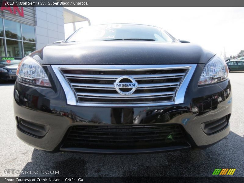 Super Black / Charcoal 2013 Nissan Sentra SV