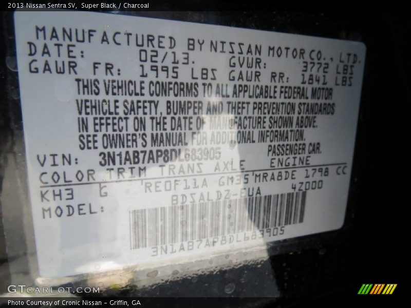 Super Black / Charcoal 2013 Nissan Sentra SV