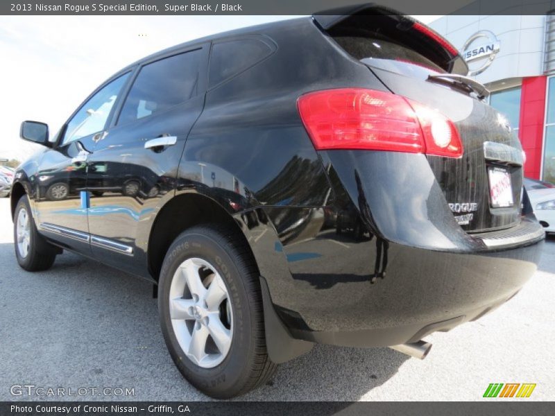 Super Black / Black 2013 Nissan Rogue S Special Edition
