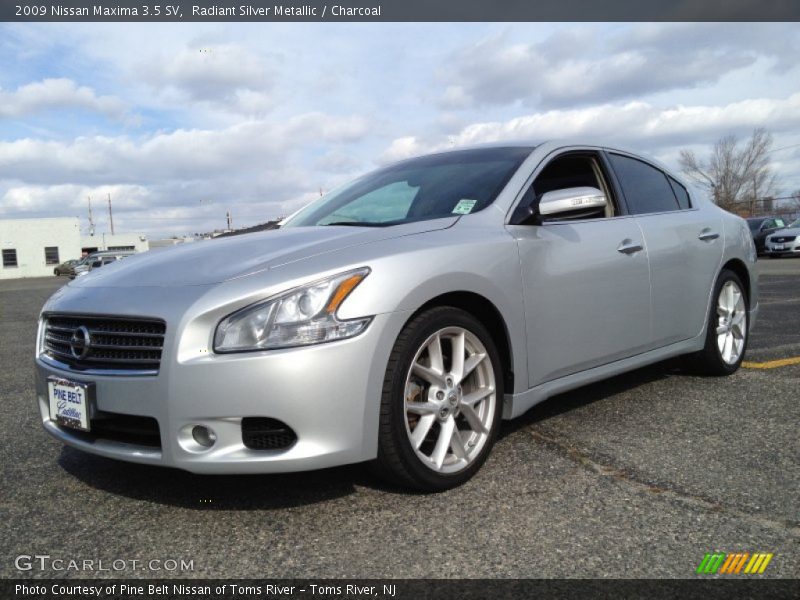 Radiant Silver Metallic / Charcoal 2009 Nissan Maxima 3.5 SV