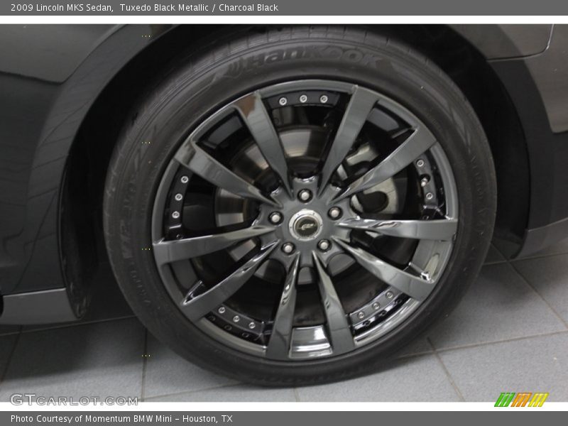  2009 MKS Sedan Wheel