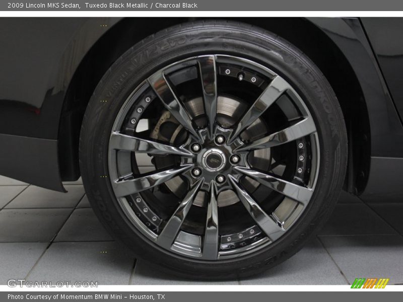  2009 MKS Sedan Wheel
