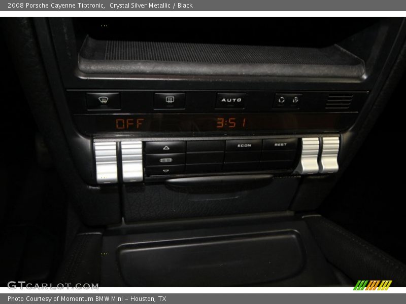 Controls of 2008 Cayenne Tiptronic