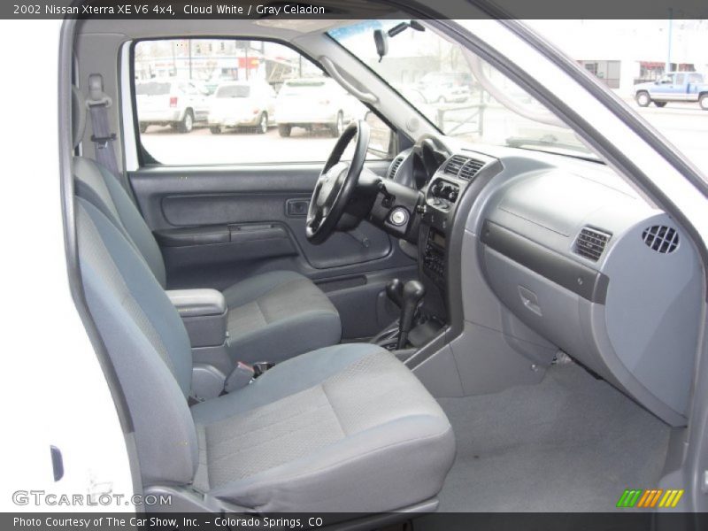 Cloud White / Gray Celadon 2002 Nissan Xterra XE V6 4x4
