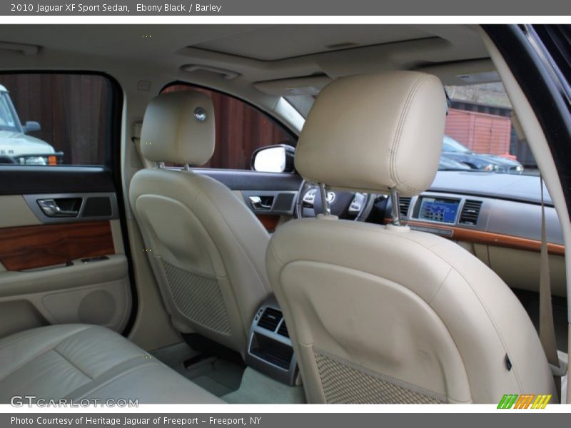 Ebony Black / Barley 2010 Jaguar XF Sport Sedan
