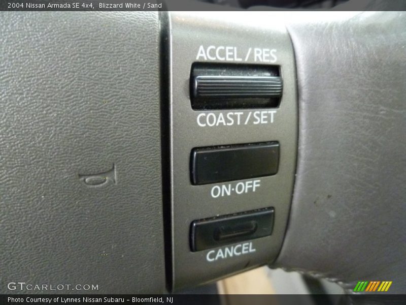 Blizzard White / Sand 2004 Nissan Armada SE 4x4