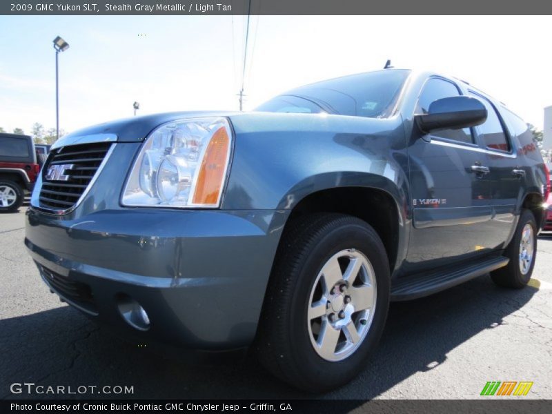 Stealth Gray Metallic / Light Tan 2009 GMC Yukon SLT