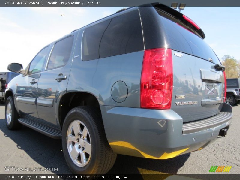Stealth Gray Metallic / Light Tan 2009 GMC Yukon SLT
