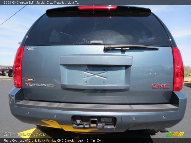 Stealth Gray Metallic / Light Tan 2009 GMC Yukon SLT