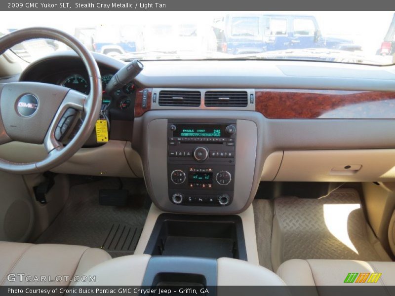 Stealth Gray Metallic / Light Tan 2009 GMC Yukon SLT
