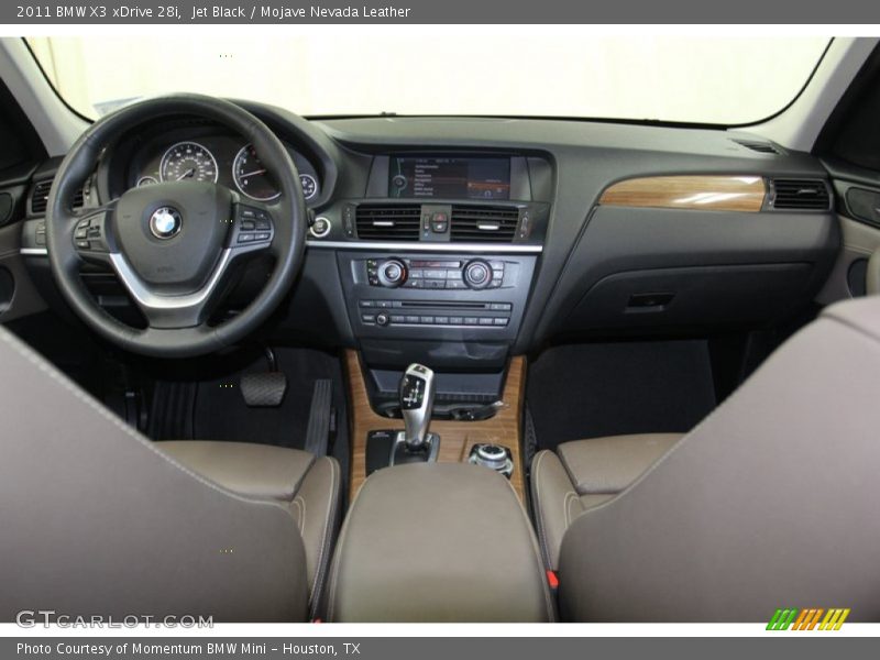 Dashboard of 2011 X3 xDrive 28i