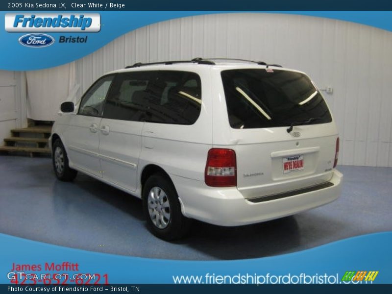 Clear White / Beige 2005 Kia Sedona LX