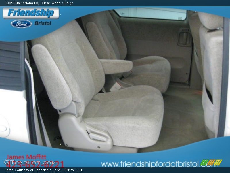 Clear White / Beige 2005 Kia Sedona LX