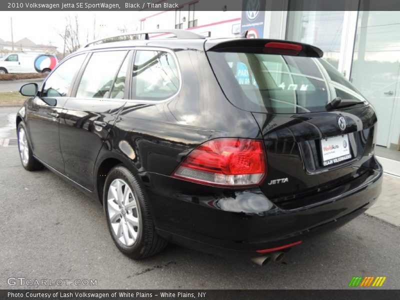 Black / Titan Black 2010 Volkswagen Jetta SE SportWagen