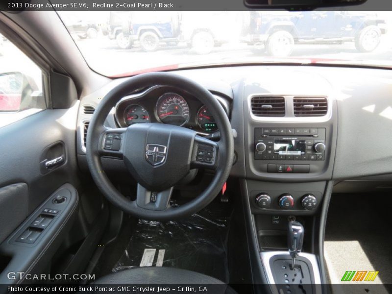 Redline 2-Coat Pearl / Black 2013 Dodge Avenger SE V6