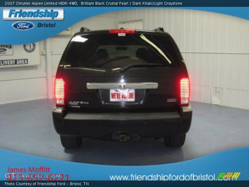 Brilliant Black Crystal Pearl / Dark Khaki/Light Graystone 2007 Chrysler Aspen Limited HEMI 4WD