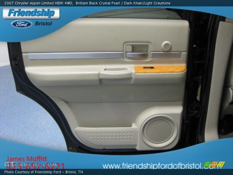 Brilliant Black Crystal Pearl / Dark Khaki/Light Graystone 2007 Chrysler Aspen Limited HEMI 4WD
