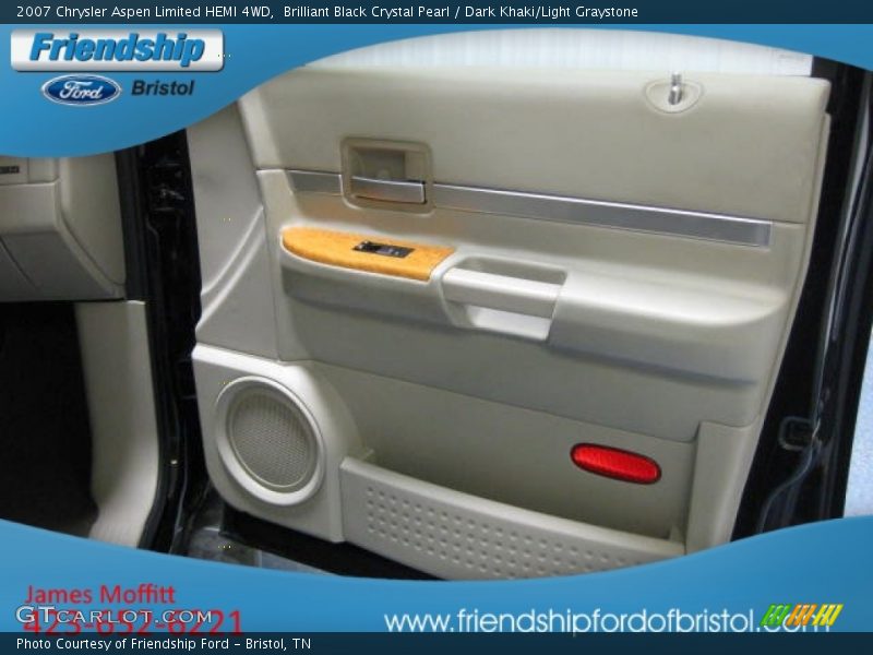 Brilliant Black Crystal Pearl / Dark Khaki/Light Graystone 2007 Chrysler Aspen Limited HEMI 4WD