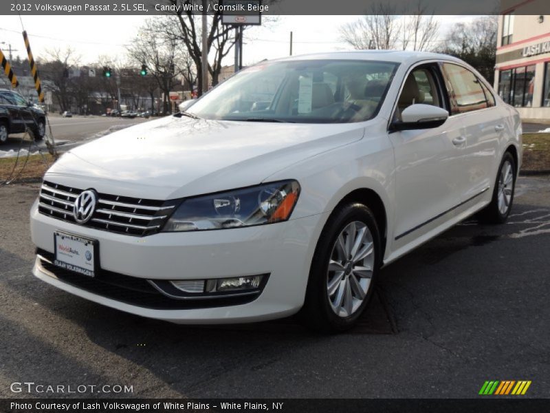 Candy White / Cornsilk Beige 2012 Volkswagen Passat 2.5L SEL