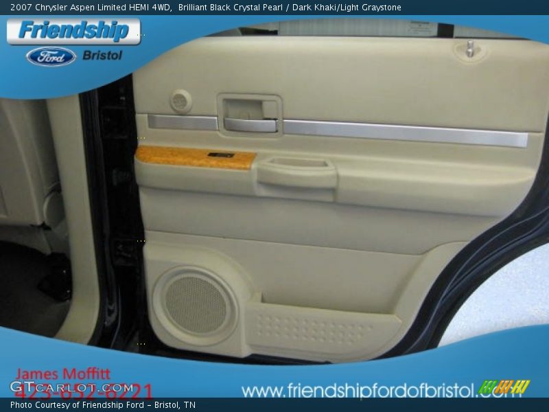 Brilliant Black Crystal Pearl / Dark Khaki/Light Graystone 2007 Chrysler Aspen Limited HEMI 4WD