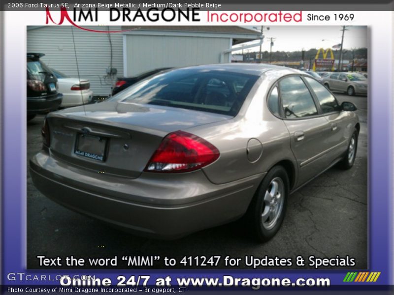 Arizona Beige Metallic / Medium/Dark Pebble Beige 2006 Ford Taurus SE