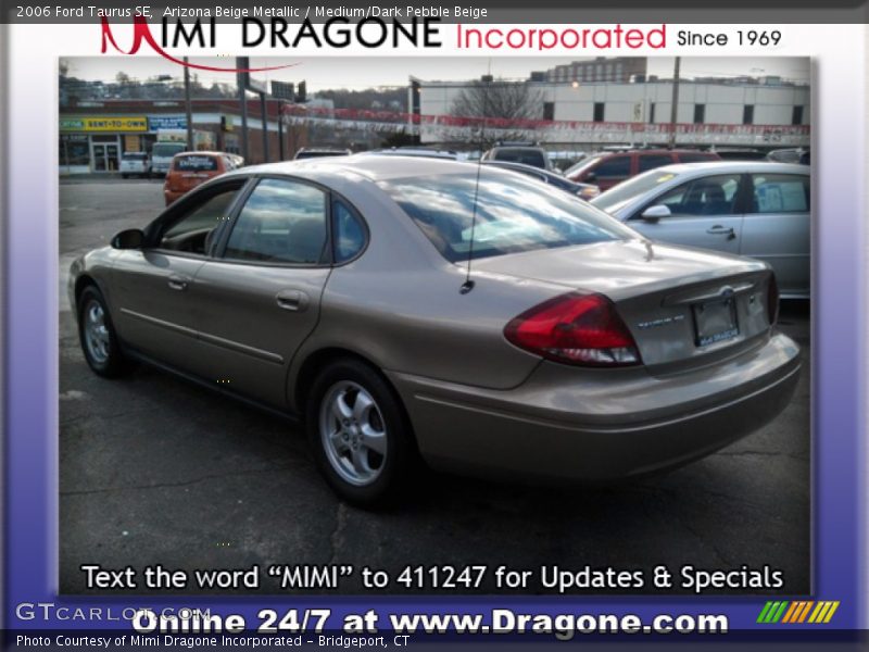 Arizona Beige Metallic / Medium/Dark Pebble Beige 2006 Ford Taurus SE