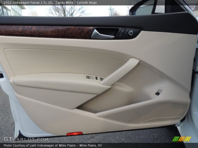 Candy White / Cornsilk Beige 2012 Volkswagen Passat 2.5L SEL