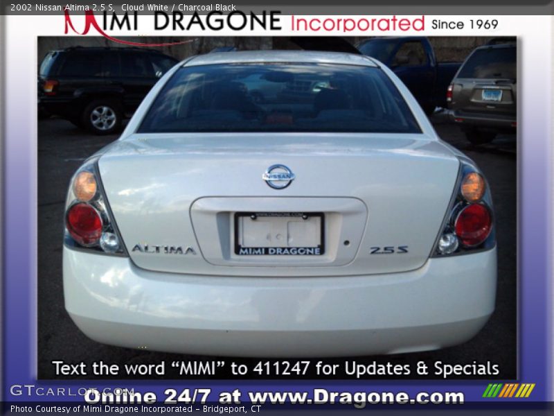 Cloud White / Charcoal Black 2002 Nissan Altima 2.5 S