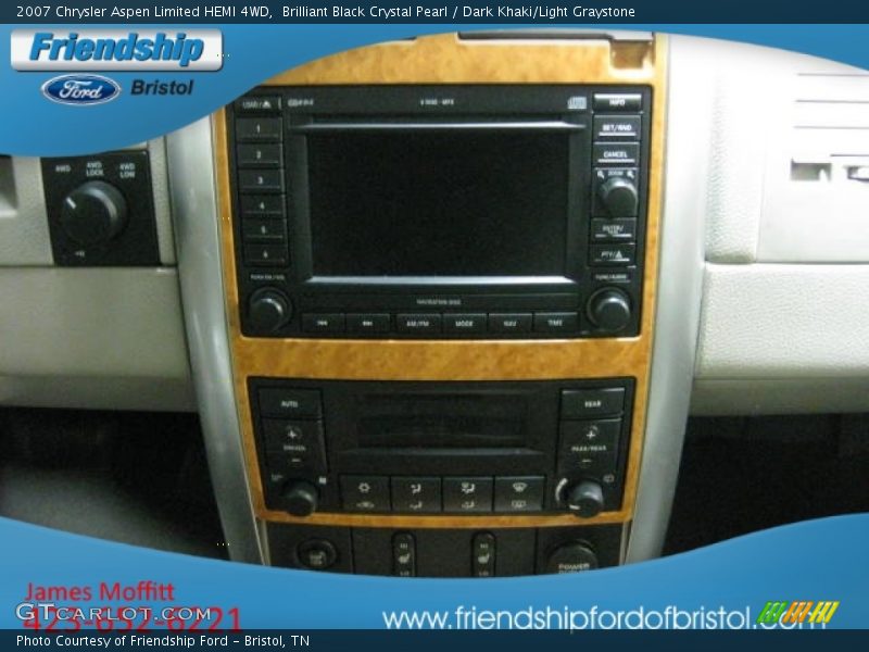 Brilliant Black Crystal Pearl / Dark Khaki/Light Graystone 2007 Chrysler Aspen Limited HEMI 4WD