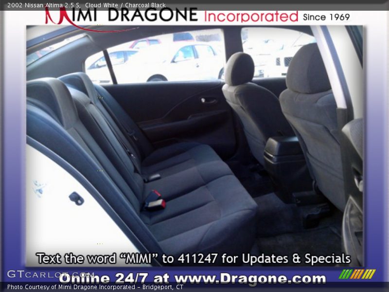 Cloud White / Charcoal Black 2002 Nissan Altima 2.5 S