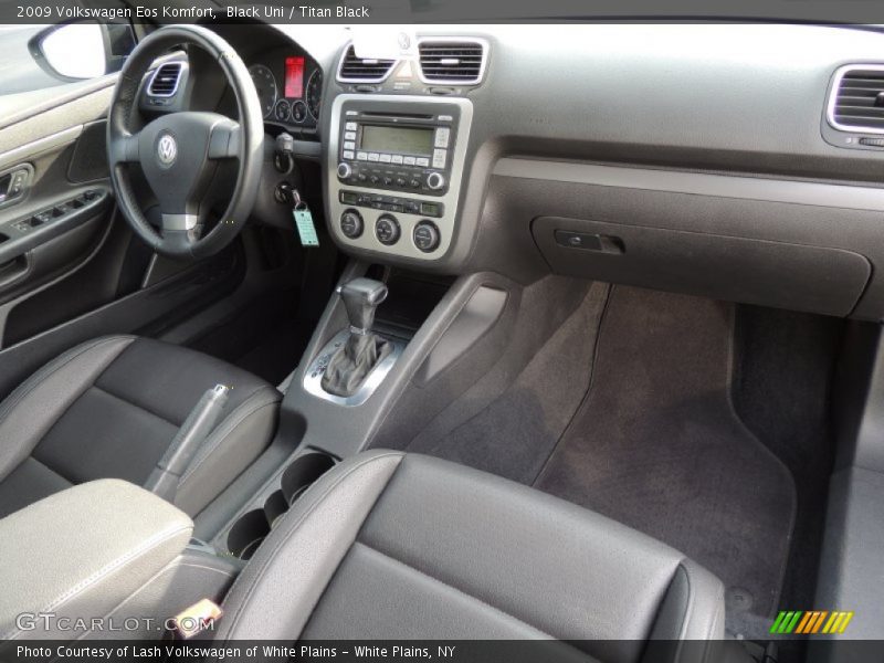 Dashboard of 2009 Eos Komfort