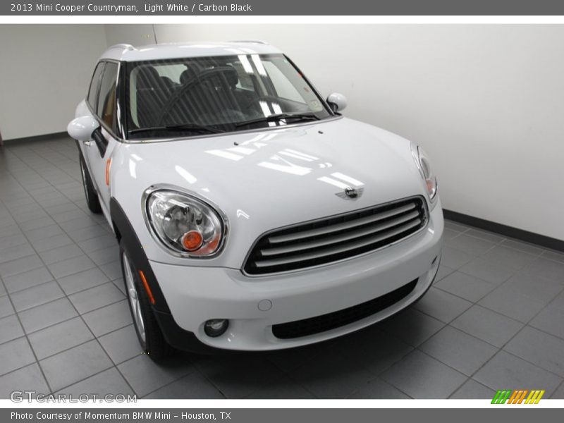 Light White / Carbon Black 2013 Mini Cooper Countryman