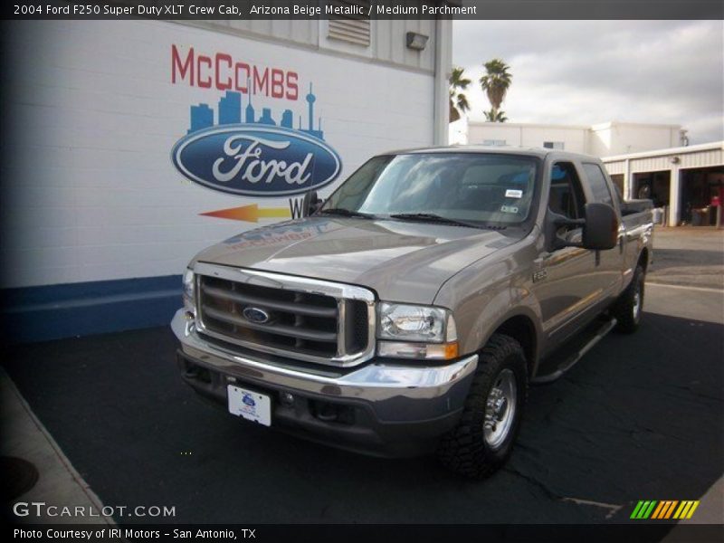 Arizona Beige Metallic / Medium Parchment 2004 Ford F250 Super Duty XLT Crew Cab