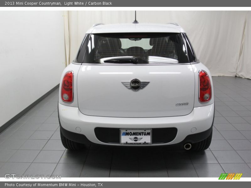 Light White / Carbon Black 2013 Mini Cooper Countryman