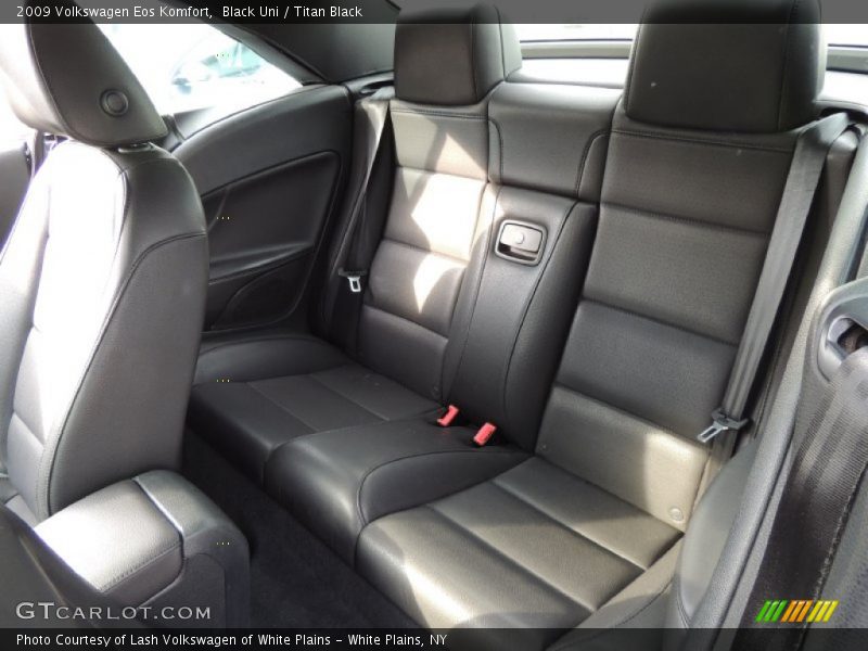 Rear Seat of 2009 Eos Komfort