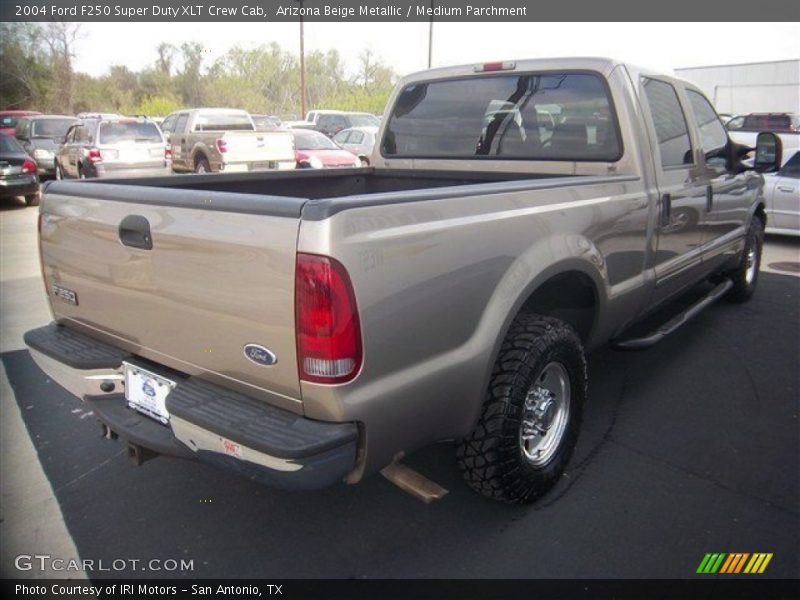 Arizona Beige Metallic / Medium Parchment 2004 Ford F250 Super Duty XLT Crew Cab