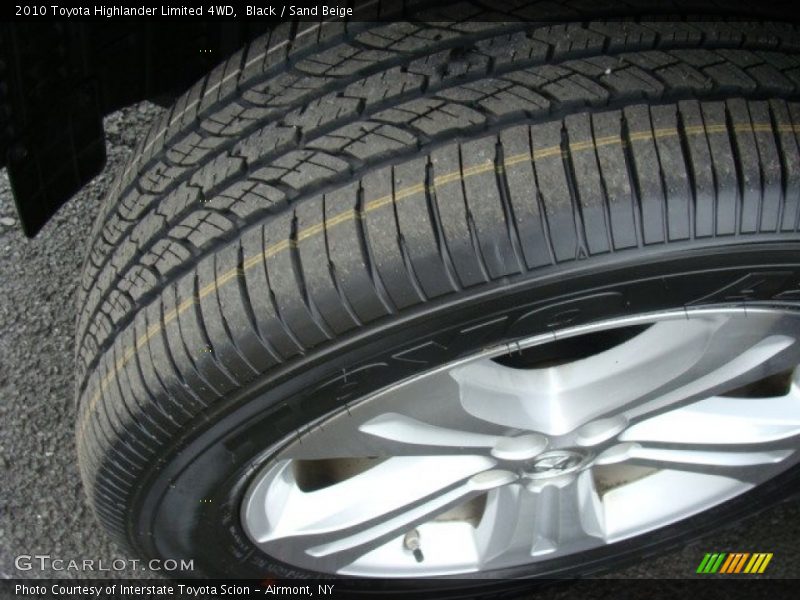 Black / Sand Beige 2010 Toyota Highlander Limited 4WD