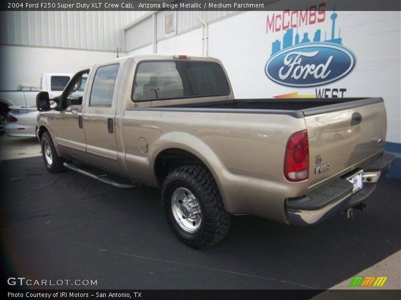 Arizona Beige Metallic / Medium Parchment 2004 Ford F250 Super Duty XLT Crew Cab