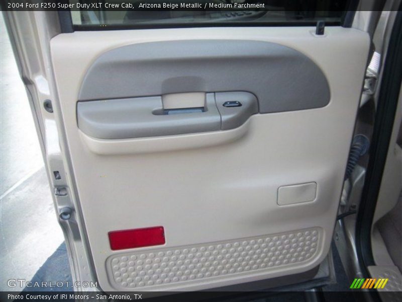 Arizona Beige Metallic / Medium Parchment 2004 Ford F250 Super Duty XLT Crew Cab