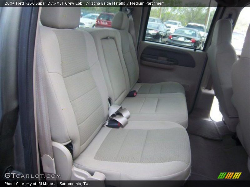 Arizona Beige Metallic / Medium Parchment 2004 Ford F250 Super Duty XLT Crew Cab