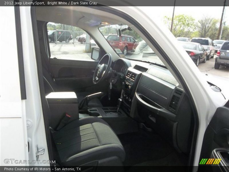 Bright White / Dark Slate Gray 2012 Jeep Liberty Sport