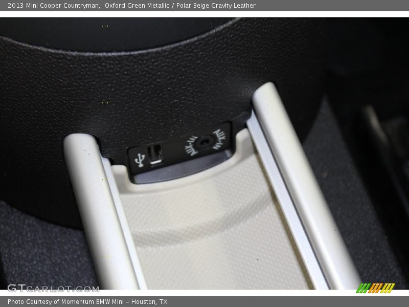 Oxford Green Metallic / Polar Beige Gravity Leather 2013 Mini Cooper Countryman