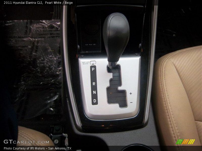 Pearl White / Beige 2011 Hyundai Elantra GLS