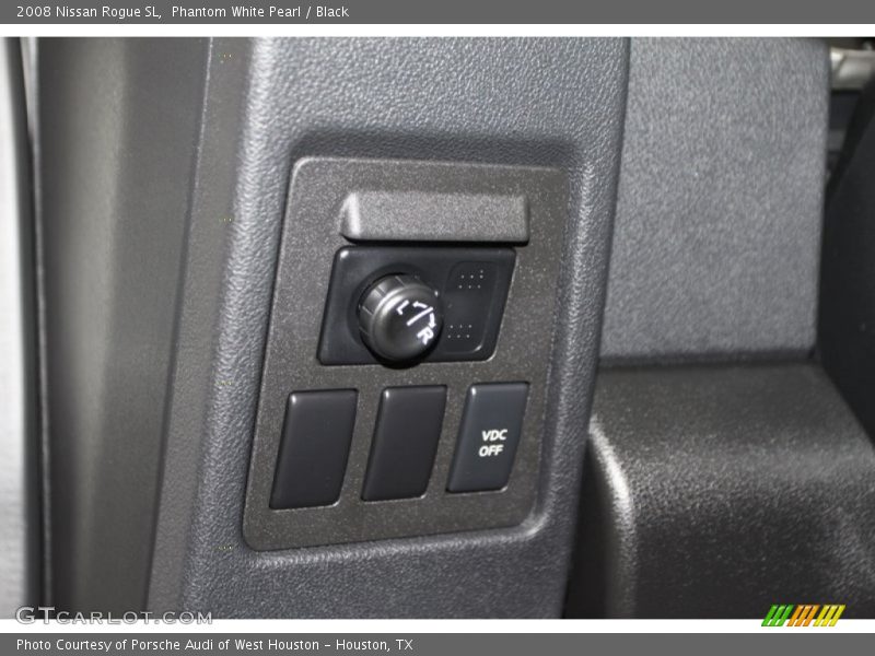 Phantom White Pearl / Black 2008 Nissan Rogue SL
