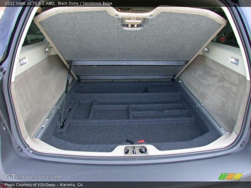  2012 XC70 3.2 AWD Trunk