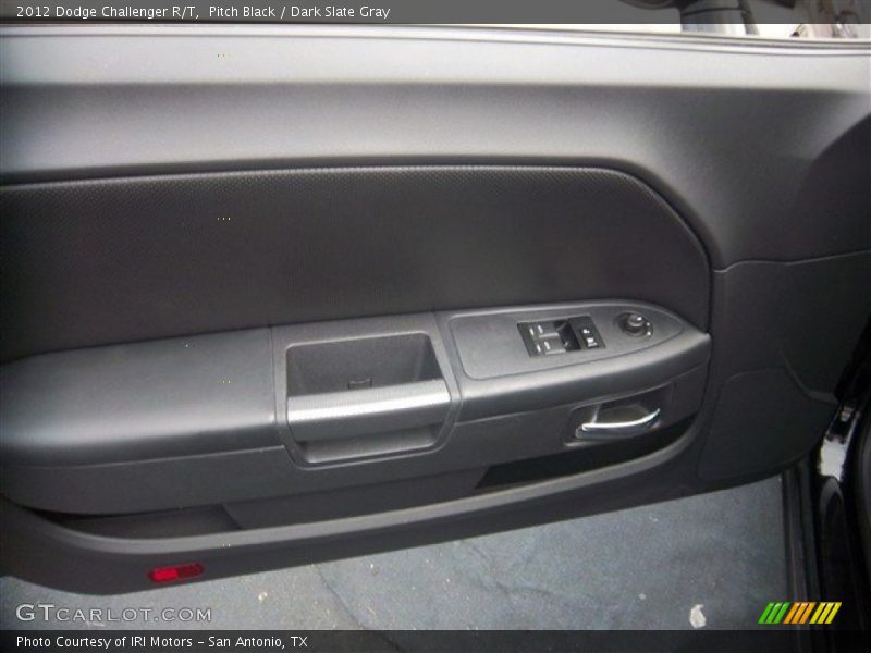 Pitch Black / Dark Slate Gray 2012 Dodge Challenger R/T