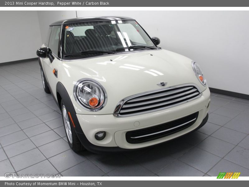 Pepper White / Carbon Black 2013 Mini Cooper Hardtop