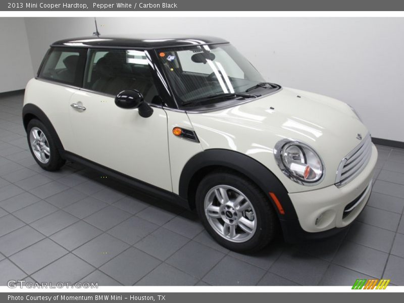 Pepper White / Carbon Black 2013 Mini Cooper Hardtop