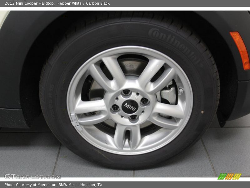 Pepper White / Carbon Black 2013 Mini Cooper Hardtop