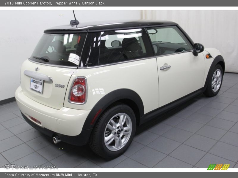 Pepper White / Carbon Black 2013 Mini Cooper Hardtop